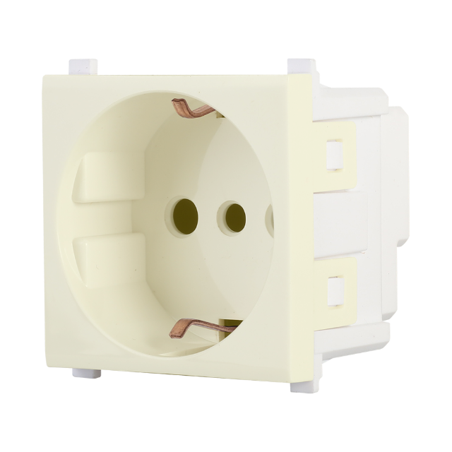 M2 46mm 16A 250V~ Schuko socket (ivory)